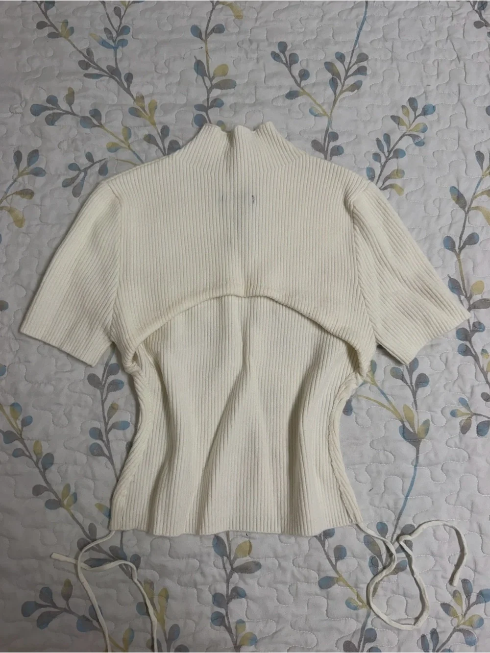 Women's Cream Ribbed Short-Sleeve Backless Mock Neck Top - Picture 2 of 2